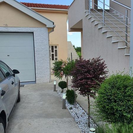 Apartman Tolosi 2 Podgorica Exteriör bild