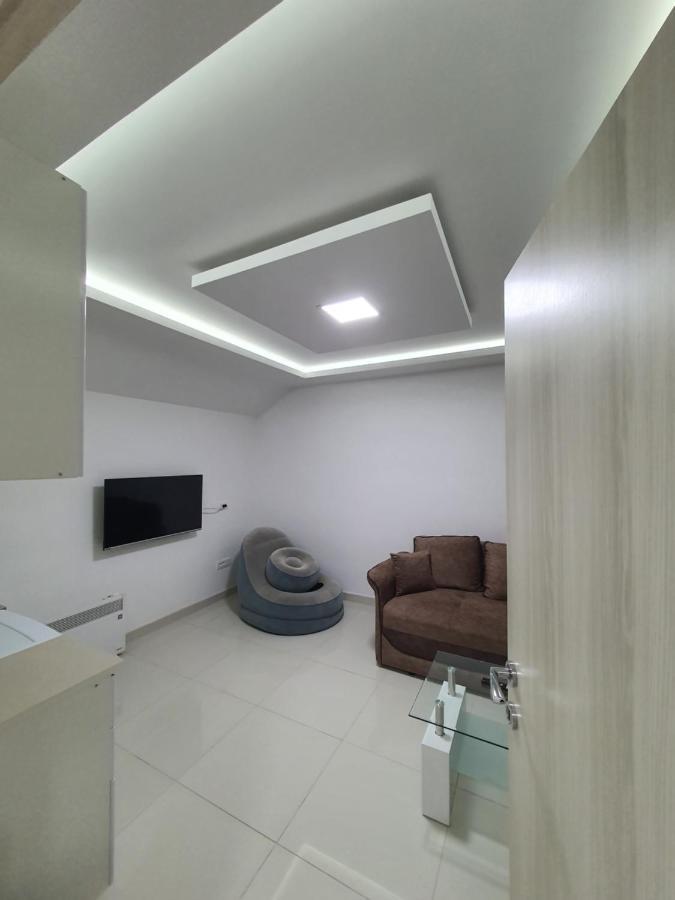 Apartman Tolosi 2 Podgorica Exteriör bild