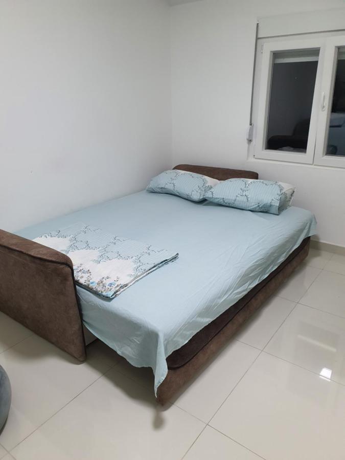 Apartman Tolosi 2 Podgorica Exteriör bild